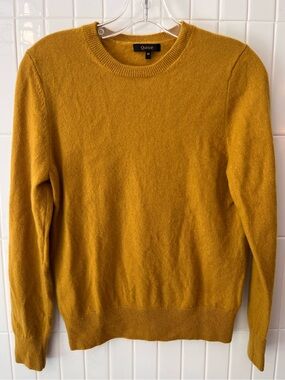 Quince 100% Cashmere Crewneck Sweater | Medium Golden Mustard | Long Sleeve